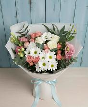 Букет цветов из:  Розы, Лизиантусы и Хризантемы в Краснозаводске