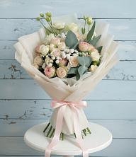 Букет цветов из:  Розы и Лизиантусы в Краснозаводске