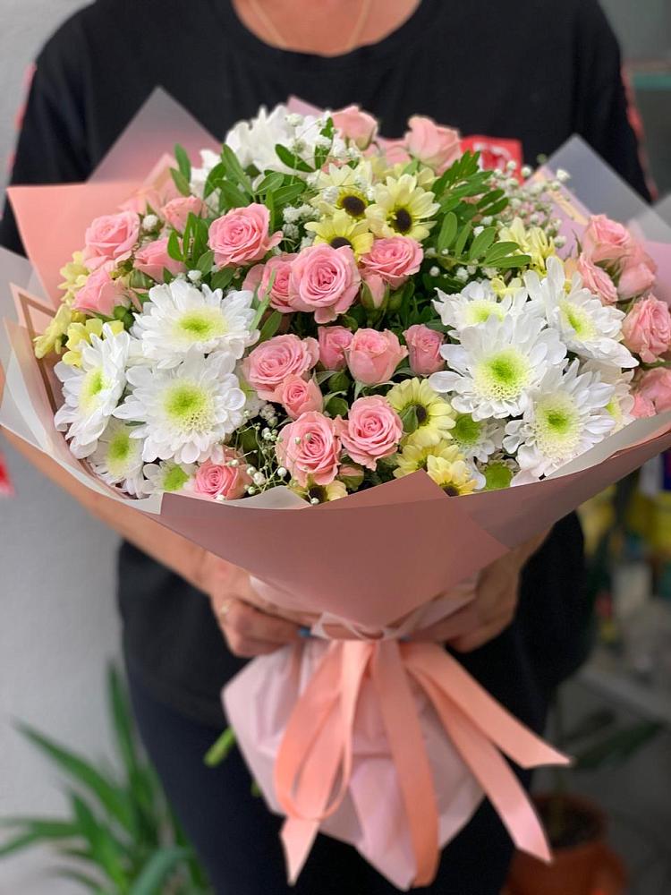Букет цветов из: Розы и Хризантемы в Краснозаводске