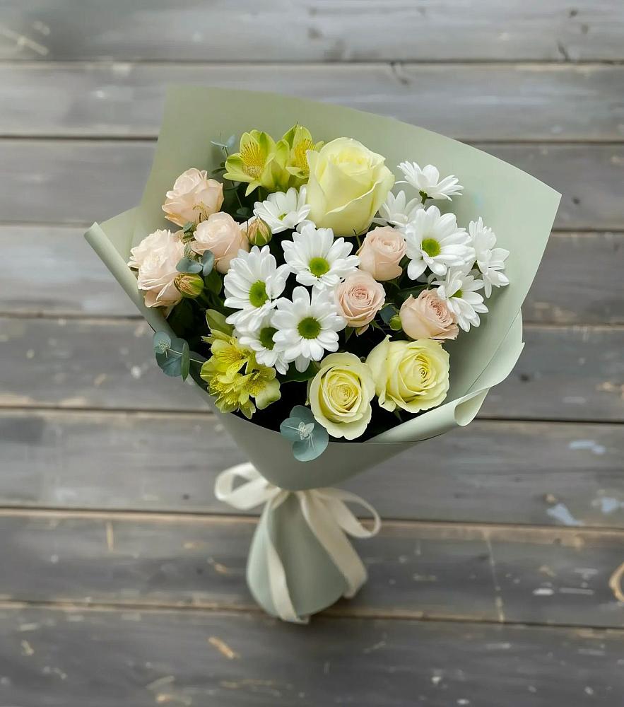 Букет цветов из: Альстромерии, Розы и Хризантемы в Краснозаводске