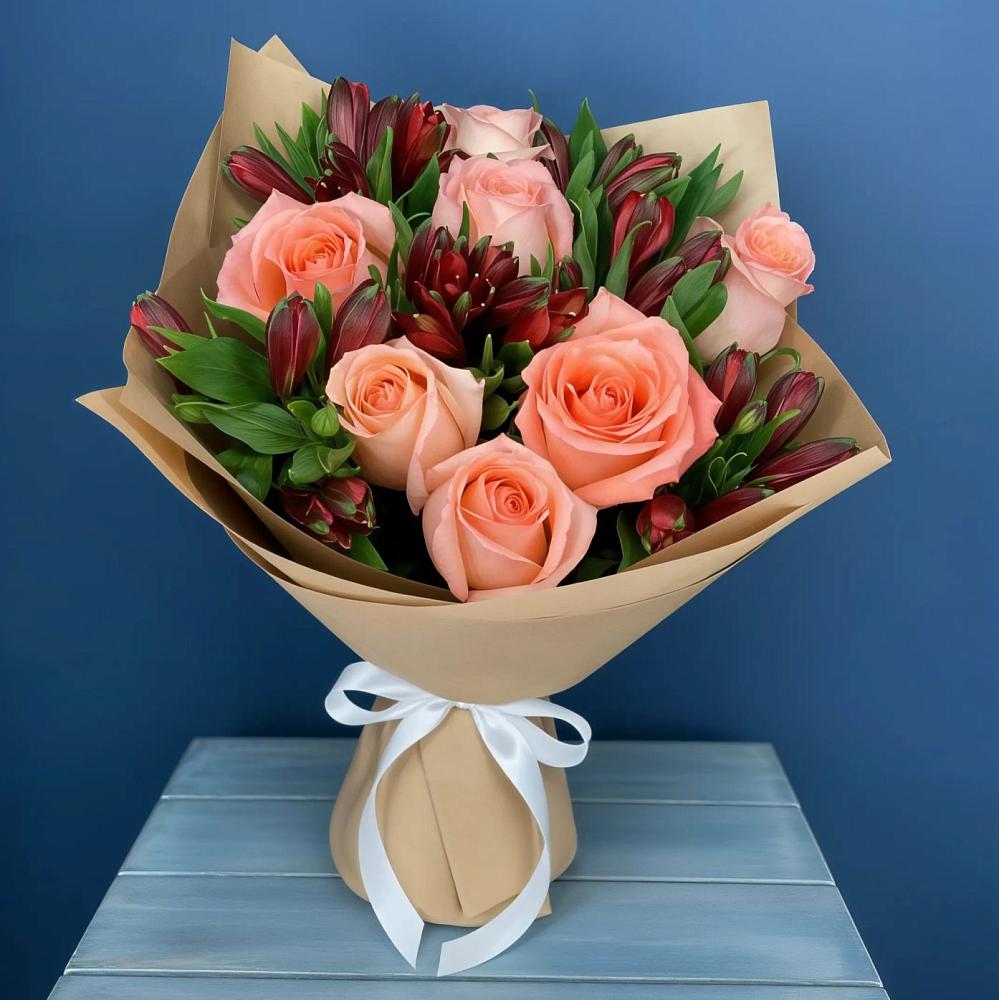 Букет цветов из: Розы и Альстромерии в Краснозаводске