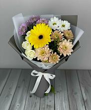 Букет цветов из:  Розы, Герберы и Хризантемы в Краснозаводске