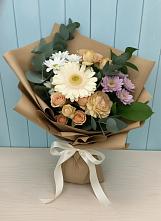 Букет цветов из:  Герберы и Хризантемы в Краснозаводске