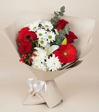 Букет цветов из:  Розы, Хризантемы, Герберы и Лилии в Краснозаводске