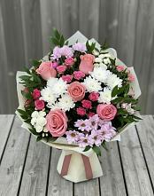Букет цветов из:  Альстромерии, Гвоздики, Розы и Хризантемы в Краснозаводске