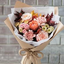 Букет цветов из:  Гвоздики, Хризантемы и Розы в Краснозаводске