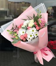 Букет цветов из:  Розы, Лизиантусы и Хризантемы в Краснозаводске