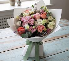 Букет цветов из:  Розы, Лизиантусы и Гвоздики в Краснозаводске